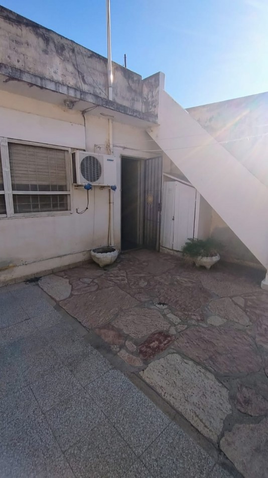 CASA + DPTO EN VENTA EN B° YOFRE NORTE, APTA CREDITO. EXCELENTE UBICACION Y OPORTUNIDAD!!!!!