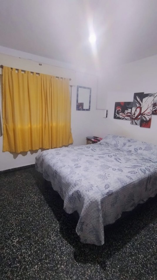 CASA EN VENTA DOS DORM. B° VILLA LOS PINOS