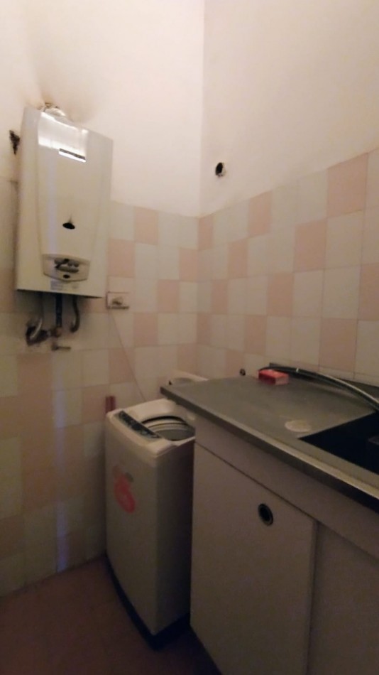 HERMOSA CASA A LA VENTA 4 DORM. C/PILETA B°AYACUCHO