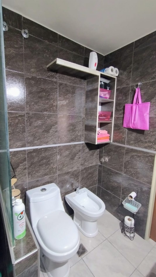VENDO CASA 3 DORM C/PILETA EN B°CON SEGURIDAD VILLA ESQUIU!!!!!