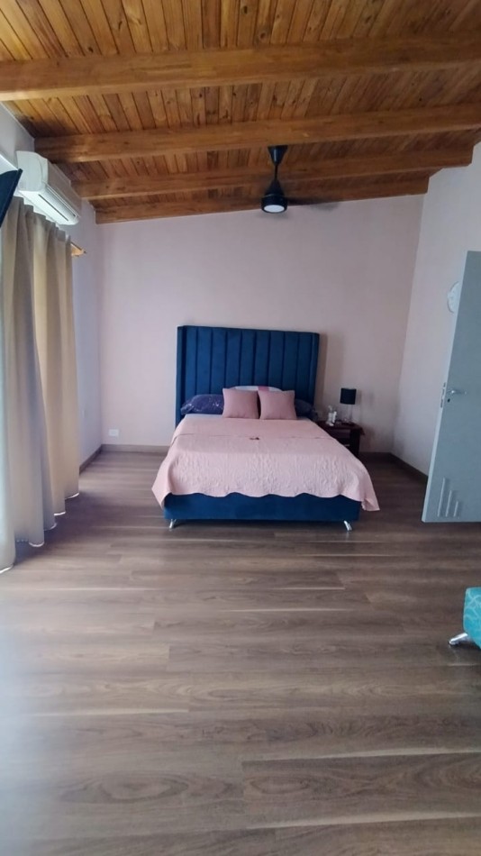 VENDO CASA 3 DORM C/PILETA EN B°CON SEGURIDAD VILLA ESQUIU!!!!!