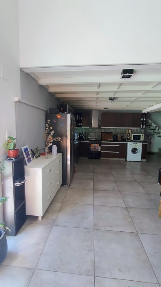 HERMOSA PROPIEDAD EN VENTA 2 DORM. EN BARRIO CON SEGURIDAD. VILLA ESQUIU!!!!