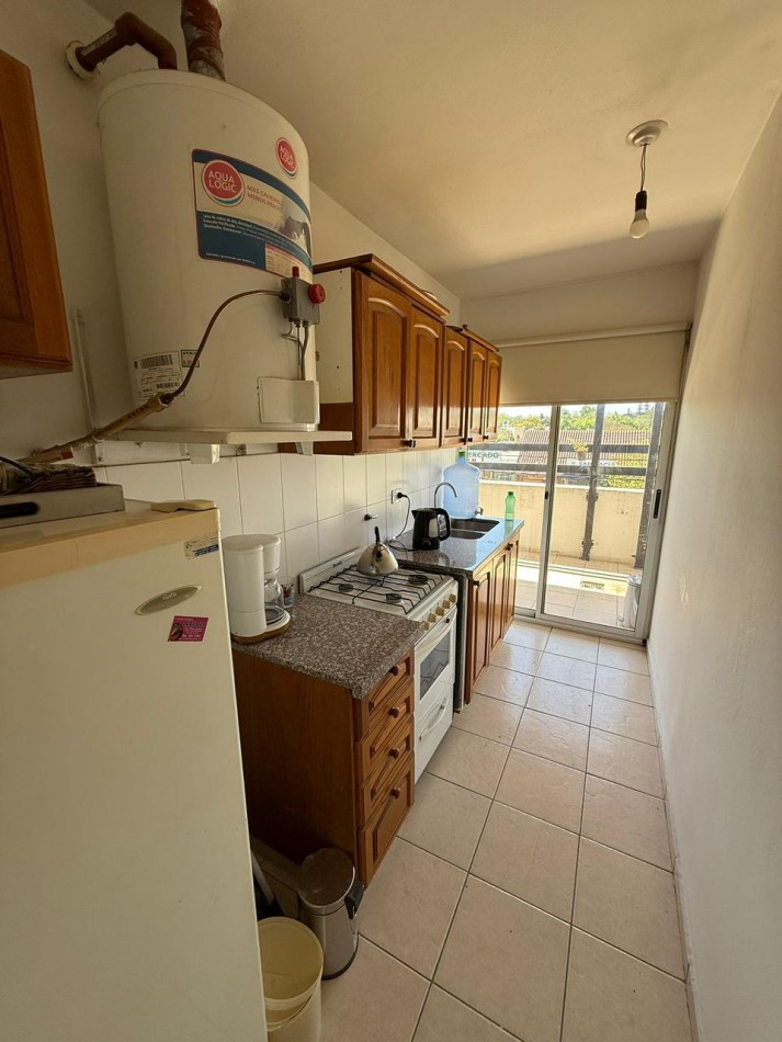 OFICINA EN ALQUILER PLANTA ALTA SOBRE RECTA MARTINOLLI