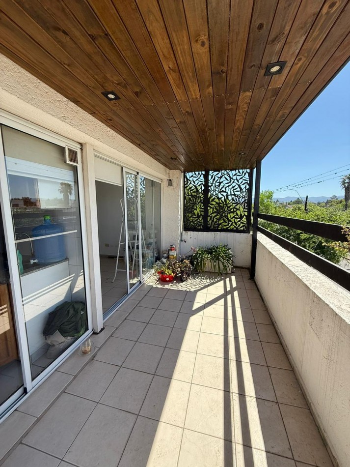 OFICINA EN ALQUILER PLANTA ALTA SOBRE RECTA MARTINOLLI