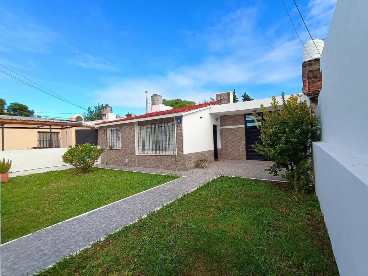 VENDO CASA 2 DORM. B° MARQUEZ DE SOBREMONTES!!!